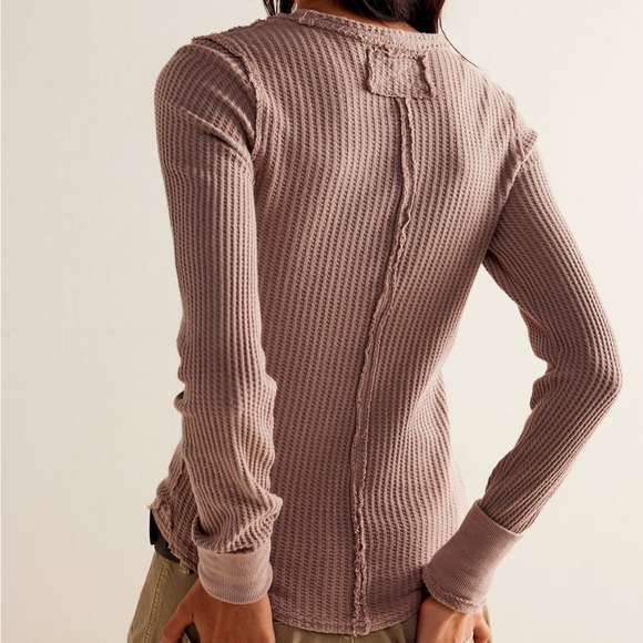 We the Free Roll With It Thermal - Picture 2 of 8